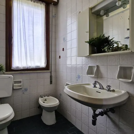 Enjoy Your Only 100mt From The Sea - Beahost Apartament *